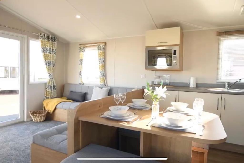 Scratby Perfect Family Getaway, With Lots Of Facilities! 빌라 외부 사진